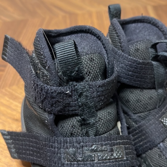 LeBron James Soldier 10 Black Space All Black Youth Size 3Y - Picture 9 of 10